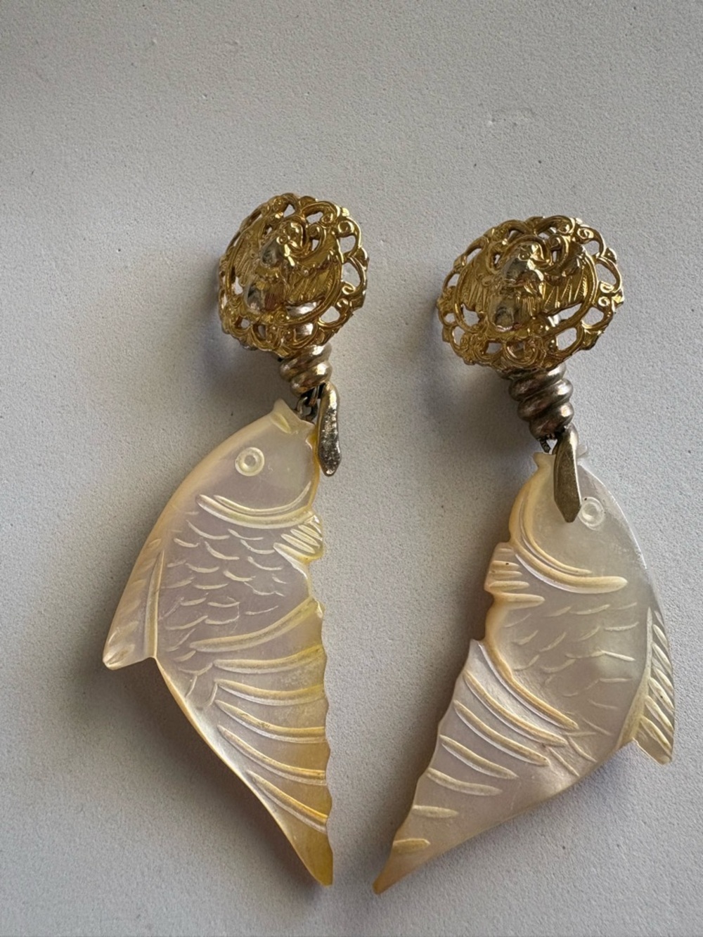 Rare Early Stephan Dweck Pierced Carved Mother of Pearl Fish Sterling Earrings
